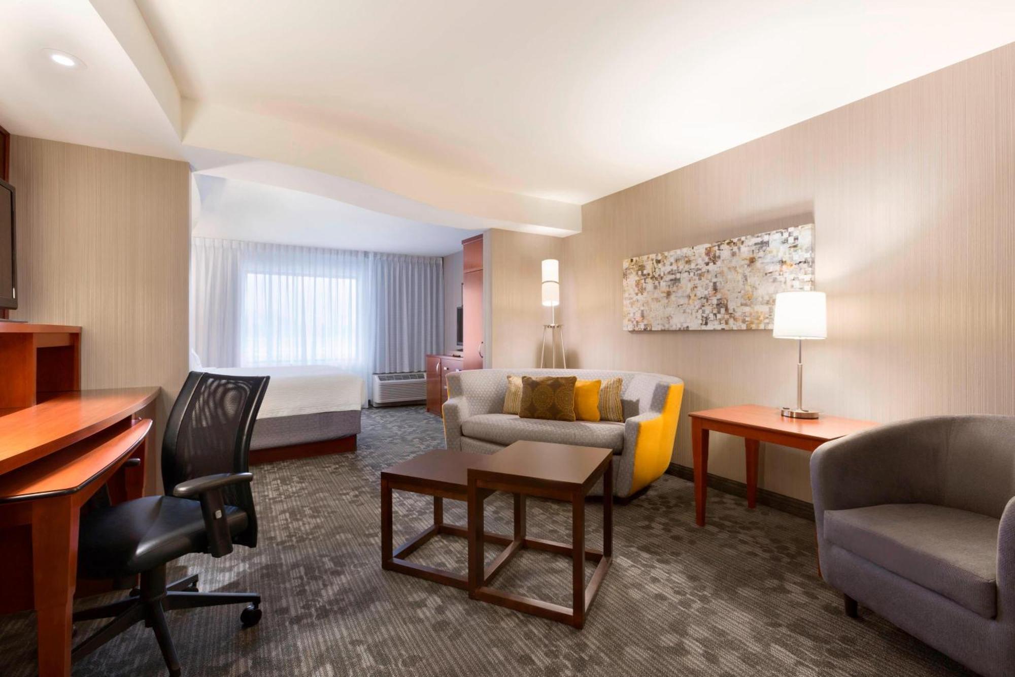 Courtyard By Marriott Kalamazoo Portage Exterior photo