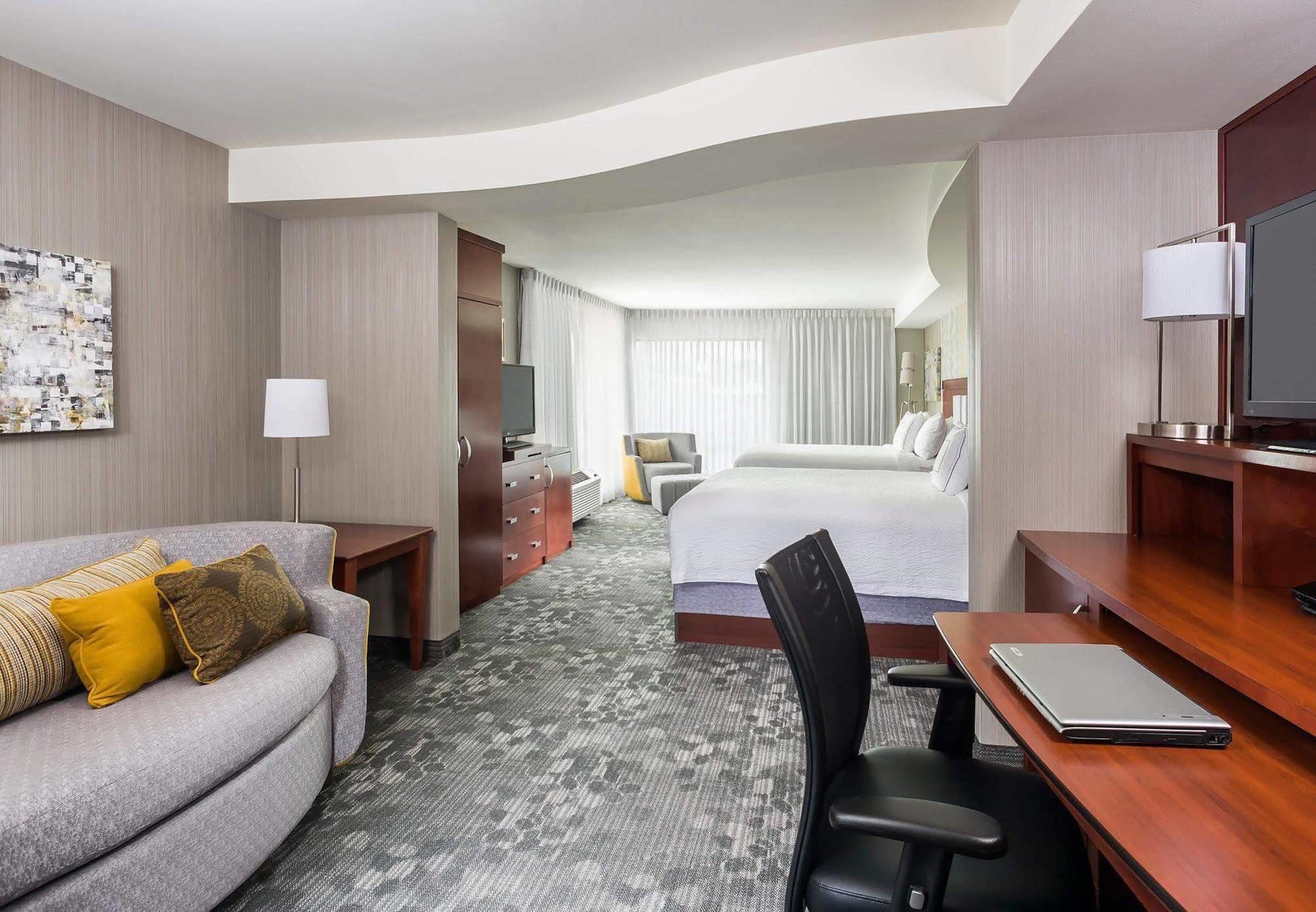 Courtyard By Marriott Kalamazoo Portage Exterior photo